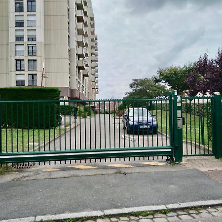 Grand F2 De 47M2 Au 15Eme Etage Dans Une Residence Tres Calme - 017 Руан Екстериор снимка