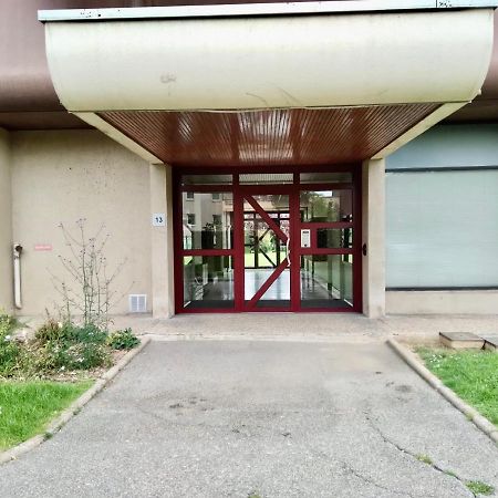Grand F2 De 47M2 Au 15Eme Etage Dans Une Residence Tres Calme - 017 Руан Екстериор снимка